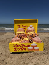 Afbeelding in Gallery-weergave laden, Knuffel Boules de Berlin